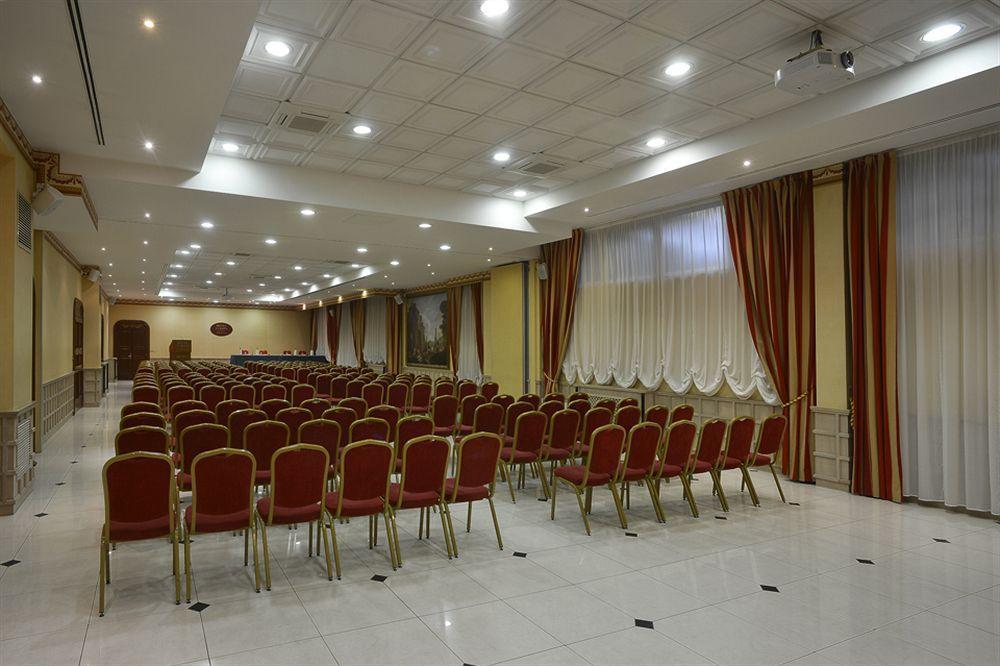 Zanhotel Europa 4* Bolonia