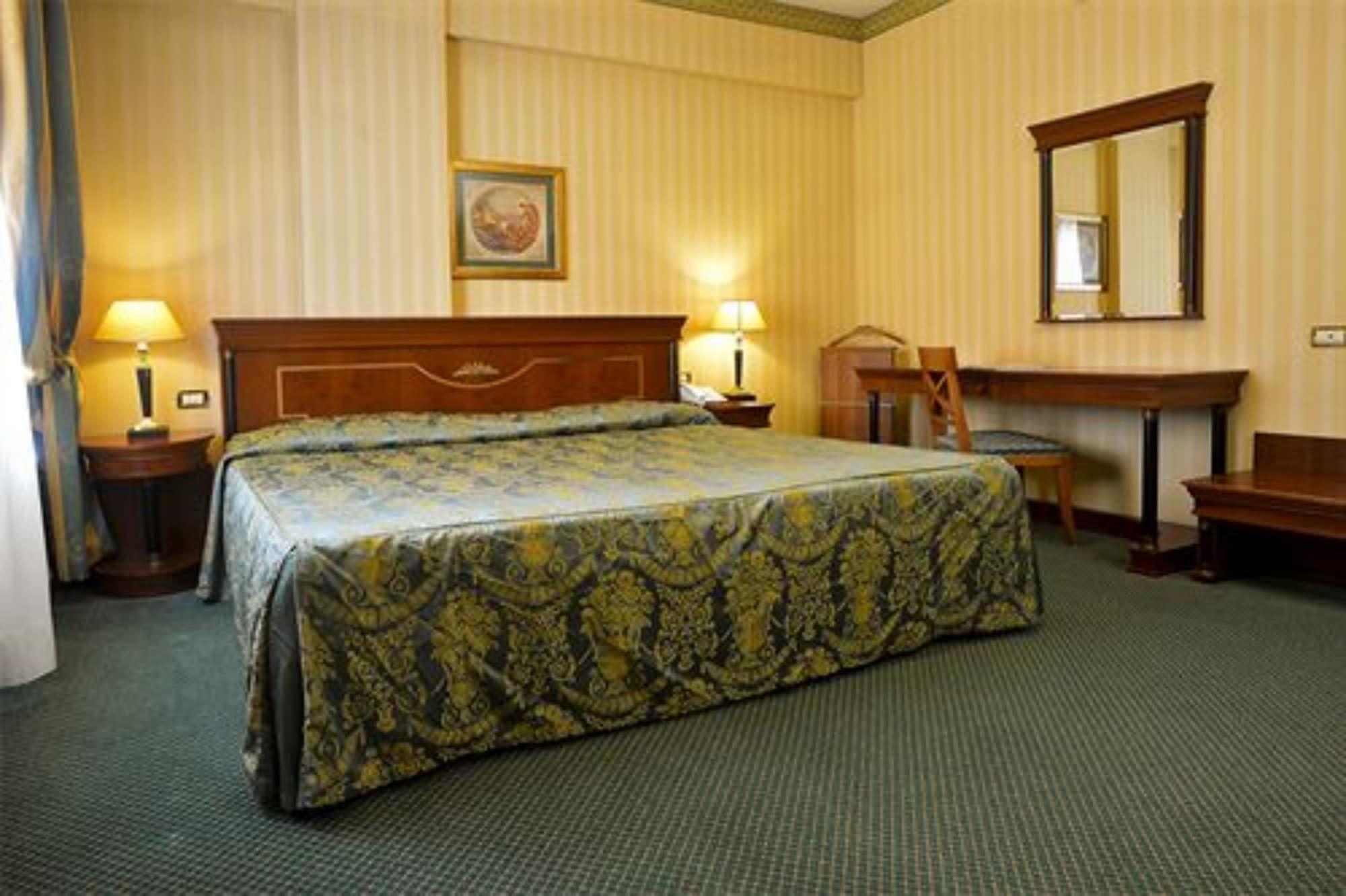 Zanhotel Europa 4* Bolonia
