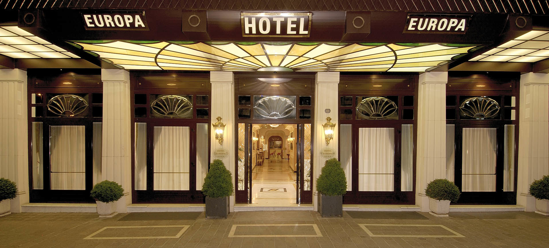 Hotel Zanhotel Europa Bolonia