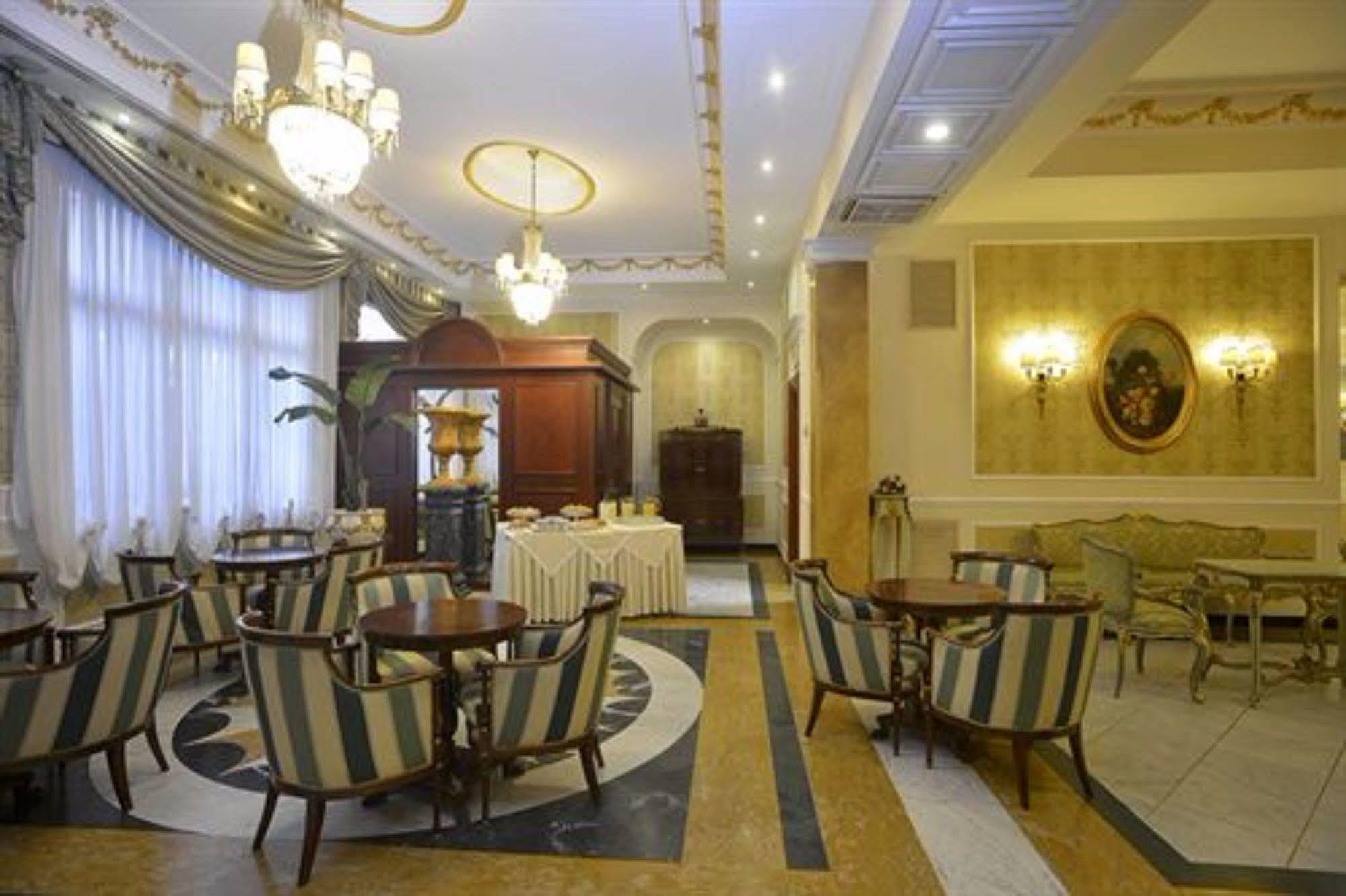 Hotel Zanhotel Europa Bolonia