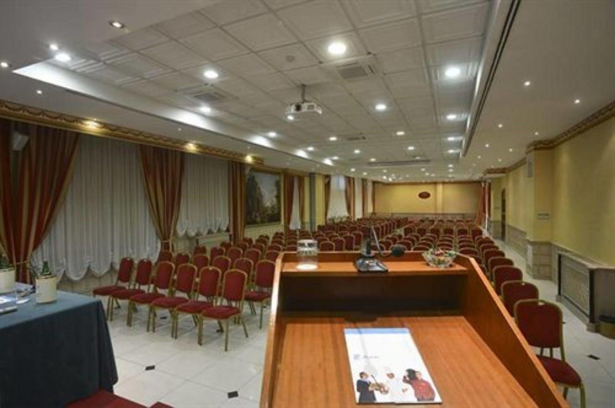 Hotel Zanhotel Europa Bolonia